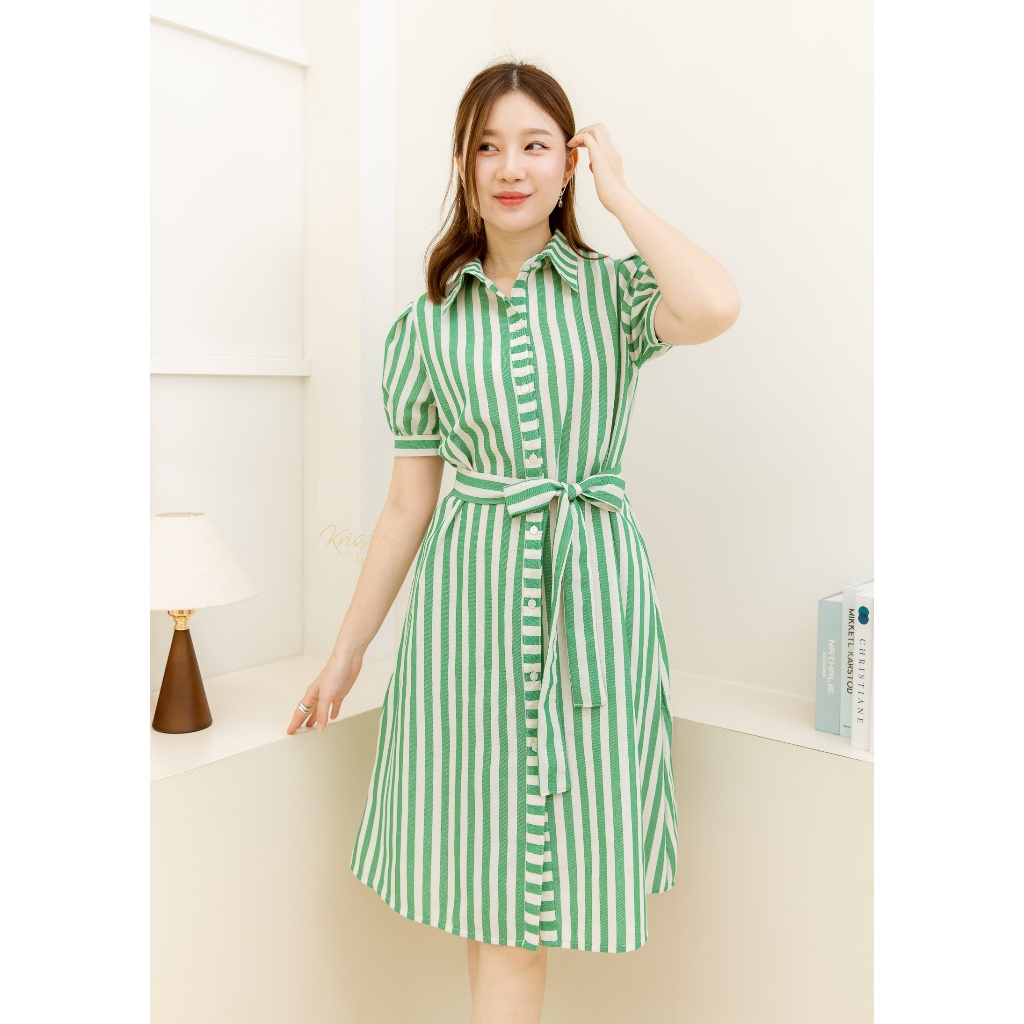 D24-015 : เดรสเชิ้ตลายทาง ผ้าคอตตอนนำเข้า ทรง Oversize แขนตุ๊กตา มี 2 สี (กรมขาว/เขียวขา