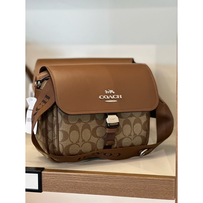 Coach Pace Messenger Bag In Signature Canvas CR131