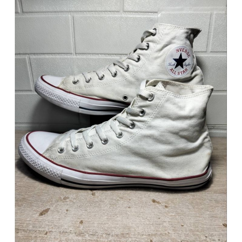 (เบอร์ 48)รองเท้าผ้าใบหุ้มข้อมือสอง Converse เบอร์ 48 ยาว 31.5 cm.งานแท้ สภาพดี ทำความสะอาดแล้ว พร้อ