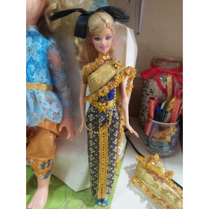 ราคาส่งคละสีชุดไทยตุ๊กตาบาร์บี้ชุดไทยแก้บน