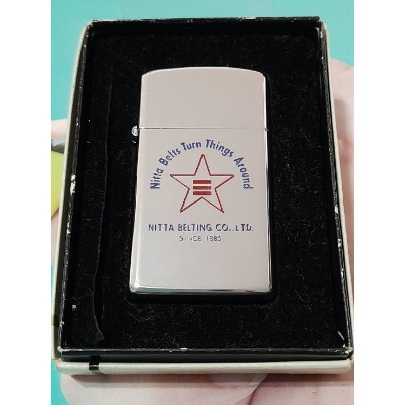 zippo slim 1979 nitta belting สีเงินผิวโครเมี่ยมขนาดslim ผลิตปี 1979