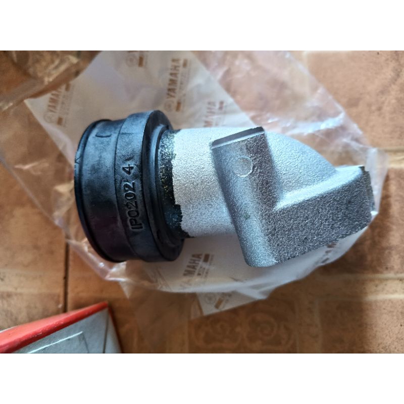 52B-E3585-10 ท่อร่วมไอดี Yamaha Filano, Yamaha Fiore