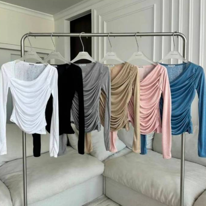 PT068 เสื้อสลาฟแต่งคอเฉียงแขนยาวย่นข้าง PROMTHONG