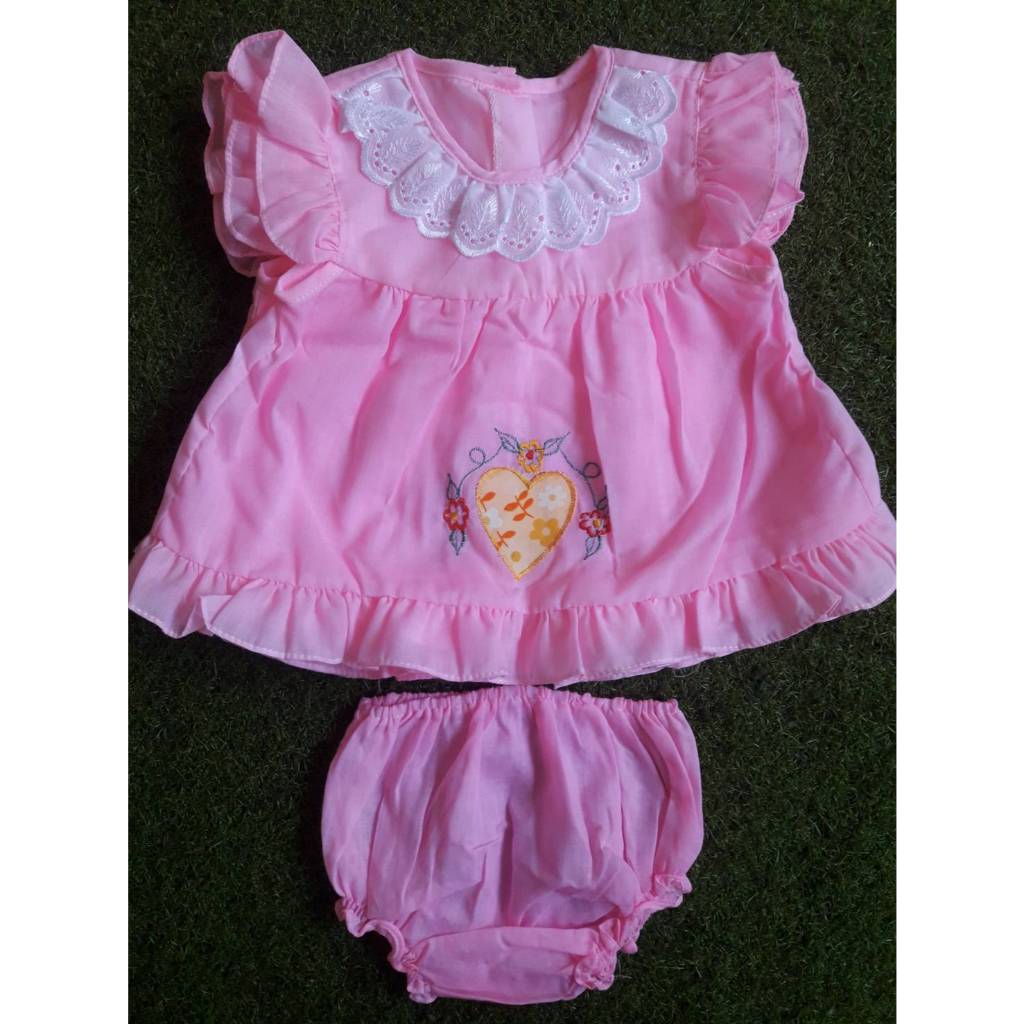 ชุดเด็กหญิงฟรุ้งฟริ้งคอบัว ผ้านิ่มใส่สบาย แรกเกิด – 6 เดือน ลายด้านหน้าเปลี่ยนไปตามรอบการผลิต