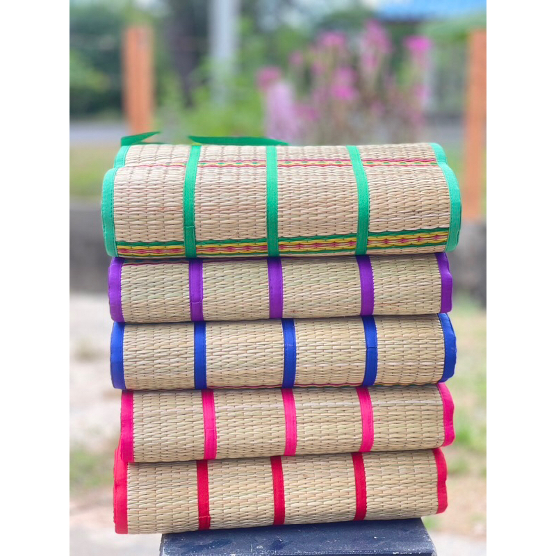 เสื่อทอมือ101สินค้าชุมชนขนาด3พับ120x195ซม((ขนาดใหญ่กว่าเดิม)