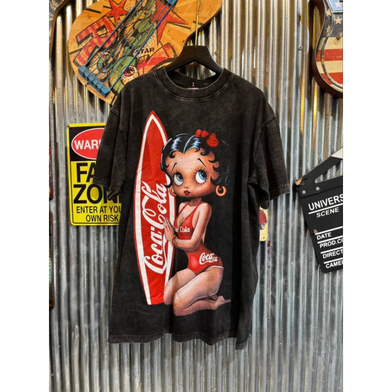 เสื้อยืดคอกลมแขนสั้นงานฟอกสกรีนลายด้านหน้าข้างหลังไม่มีลาย