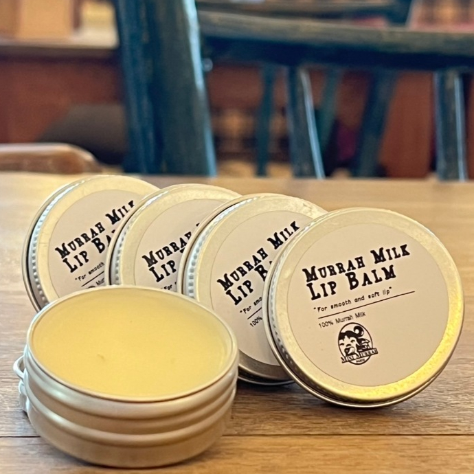 Murrah Milk Lip Balm ลิปบาล์มน้ำนมมูร่าห์ ปากชุ่มชื้น ริมฝีปากนุ่มนวลและมีสุขภาพดี