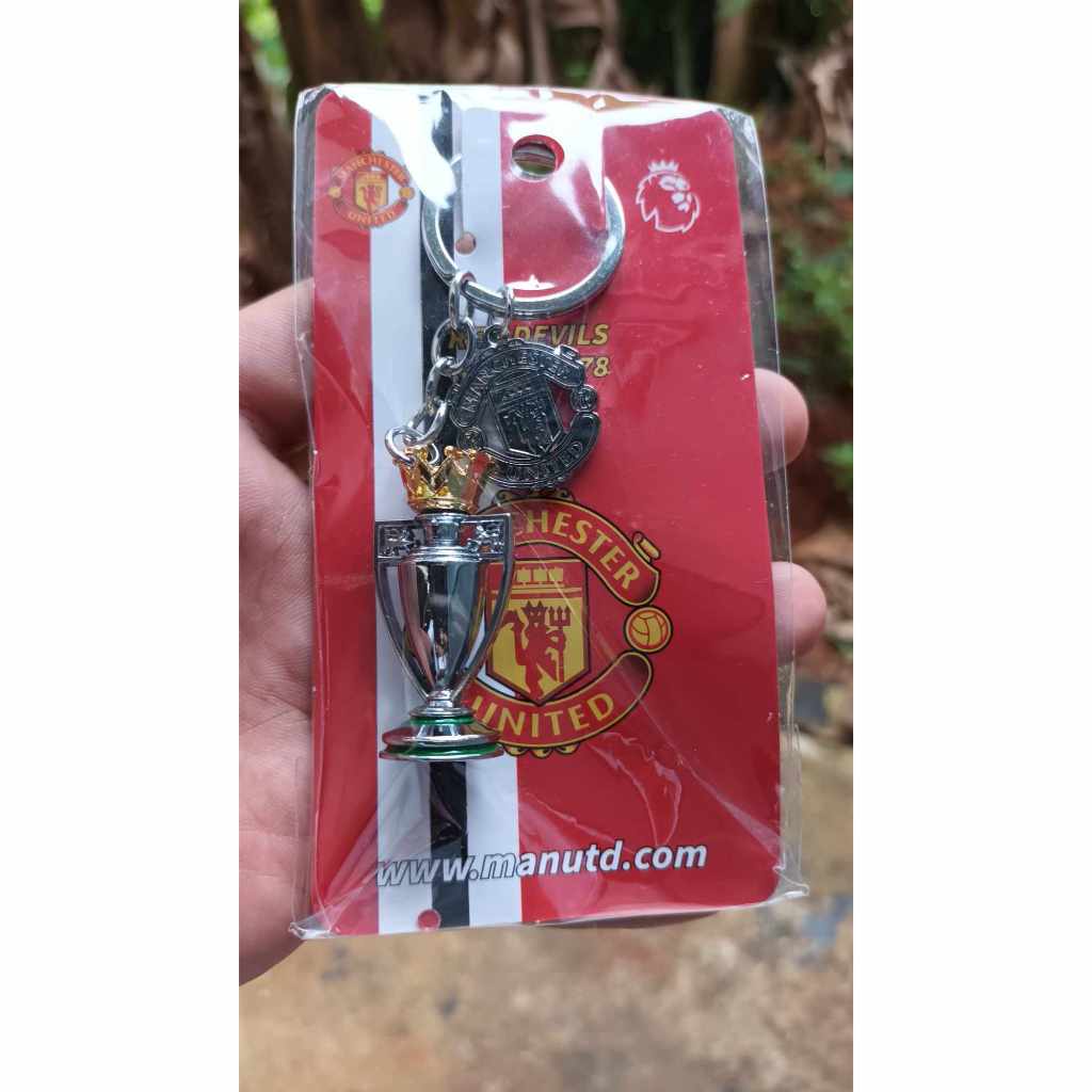 พวงกุญแจ แมนยู แชมป์ พรีเมียร์ลีกเนื้อโลหะ MAN U