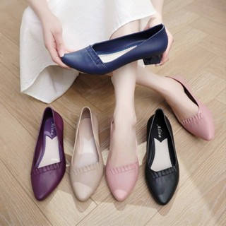 รองเท้ายางคัชชู  สำหรับผู้หญิง  ยืดหยุ่น ไม่กัดเท้า รุ่น 057