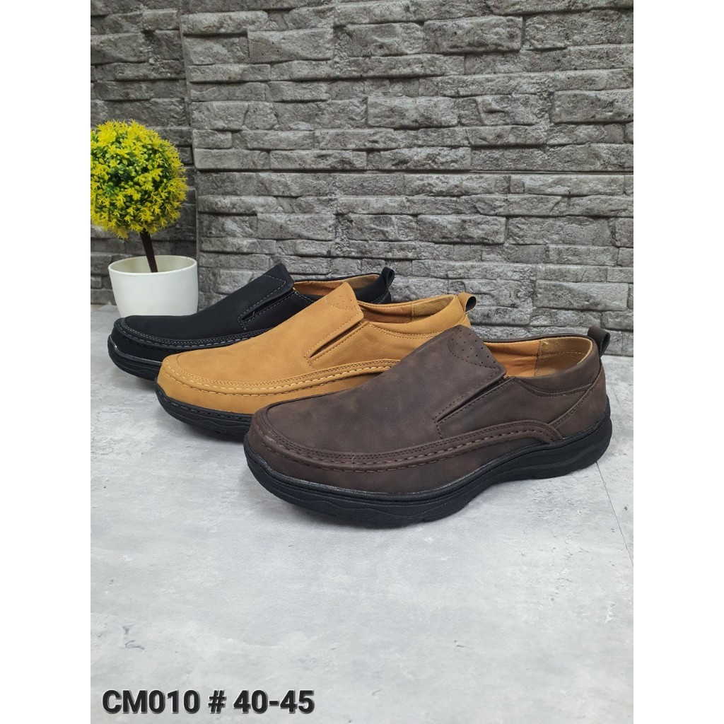 CM010 รองเท้าหนังลำลองผู้ชายหัวมน มี 3 สี ไซส์40-45