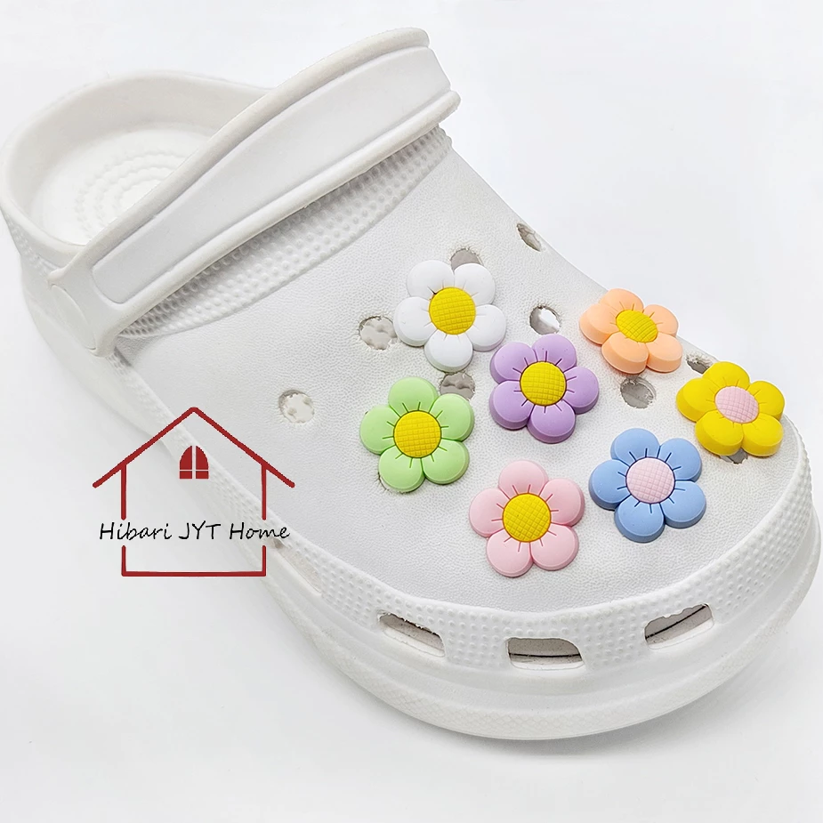 จิบติดรองเท้า ตัวติดรองเท้า Diy รองเท้า ติดกระเป๋า ลายดอกไม้