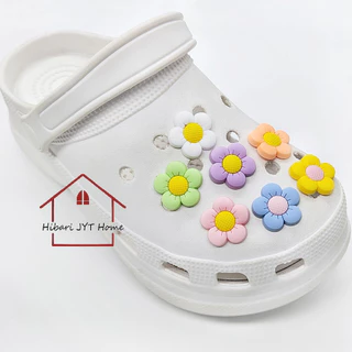 จิบติดรองเท้า ตัวติดรองเท้า Diy รองเท้า ติดกระเป๋า ลายดอกไม้