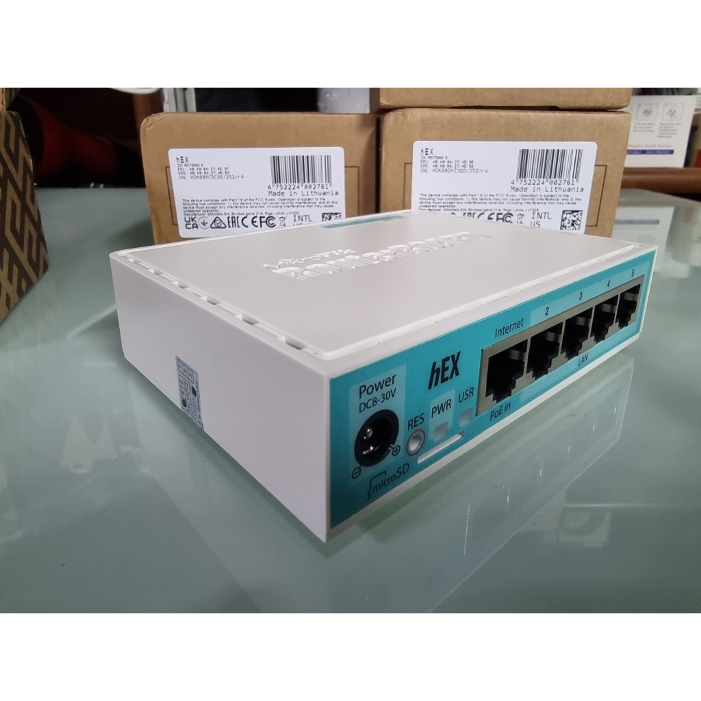 mikrotik hEx RB750Gr3