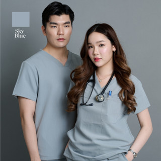 ชุดสครับ Maison Scrubs พร้อมปักชื่อ สี Sky Blue (เทา) - Lega…