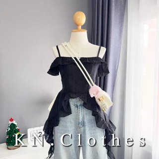 Jelly cami : เสื้อปาดไหล่แมงกระพรุน แต่งสายเดี่ยว เย็บตีเกล็ดหน้า เนื้อผ้าแก้วมีความเบาบาง KN.Clothes