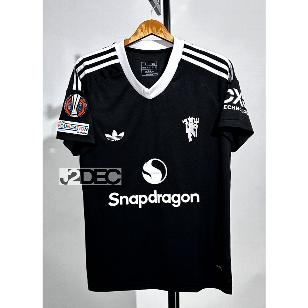 ใหม่ล่าสุด!! เสื้อฟุตบอลทีม แมนยู Goalkeeper 3Aเกรดแฟนบอล 2024/25 Full Option พร้อมอาร์มและเบอร์ชื่อนักเตะUEL ครบทุกคน