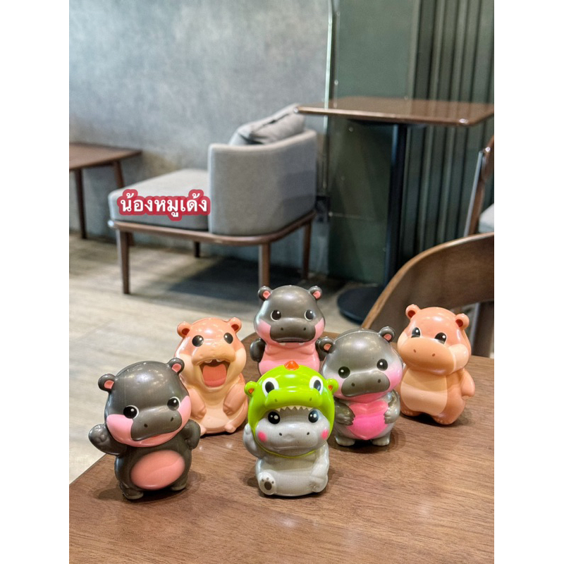 สกุชชี่หมูเด้ง(ตัวสุ่ม)  มี6แบบของเล่นบริหารกล้ามเนื้อนิ้วมือสกุดชี่ลายหมูเด้งนุ่มนิ่มสุดน่ารัก สินค้าพร้อมส่ง