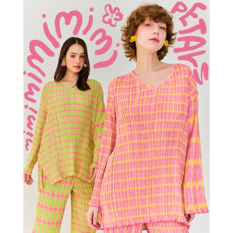 Mimi Petals || Tutti - Frutti Gingham Pleats Oversized-Top