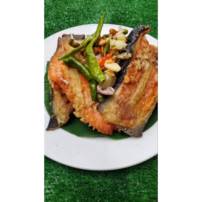 เเหนมหางปลาเเซลม่อนซื้อ1เเถม1อร่อยได้เยอะ คุ้มเกินราคา