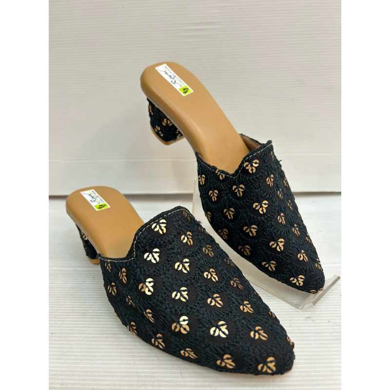 [พร้อมส่ง] รองเท้าอินเดียงานปัก Indian Juttis Colorful Latest Fashion