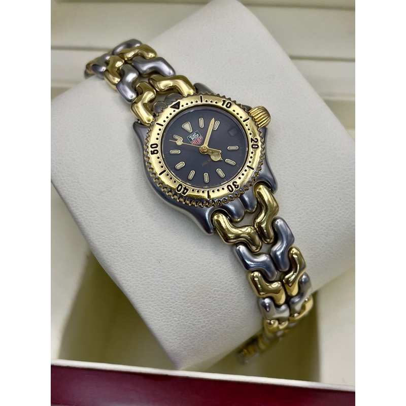 Tag Heuer professional Quartz 200 m. 2K S90.200 m นาฬิกามือสอง ของเเท้100%