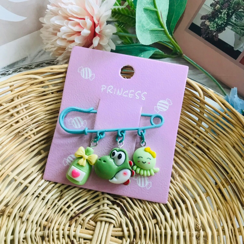 🍄เข็มกลัด มาริโอ้น่ารักมากๆ ติดเสื้อผ้า กระเป๋า (พร้อมส่ง)