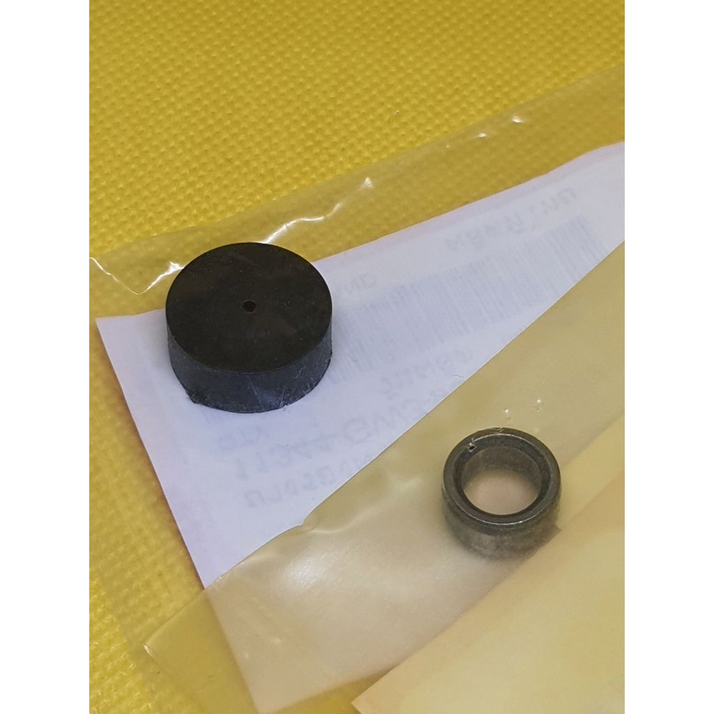 ยางรองฝาครอบเฟืองมอเตอร์สตาร์ท+บูชScoopy i,ซูมเมอร์เอ็กซ์,ไอคอน,คลิก110 แท้ศูนย์ 11344-GW3-980+11205