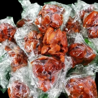 ลูกหยีปั้นสดไร้เมล็ด​ หวานนิดเปรี้ยวหน่อย​ หนึบหนับ​ อร่อยมาก