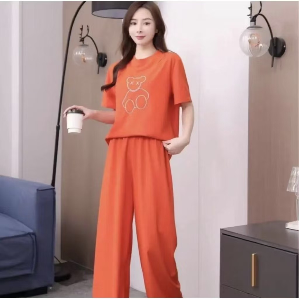 แขนสั้น + กางเกง ชุดทั้งชุด เสื้อผ้าสบาย ๆ เสื้อผ้าเรียบง่าย เสื้อผ้าผู้หญิง