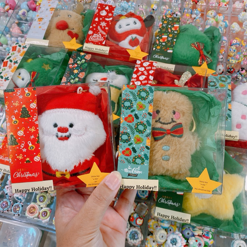 พร้อมส่ง พวงกุญแจตุ๊กตาคริสต์มาส ปีใหม่ กล่องของขวัญแจกเพื่อนๆ christmas HNY (สุ่มลายไปให้) handmade