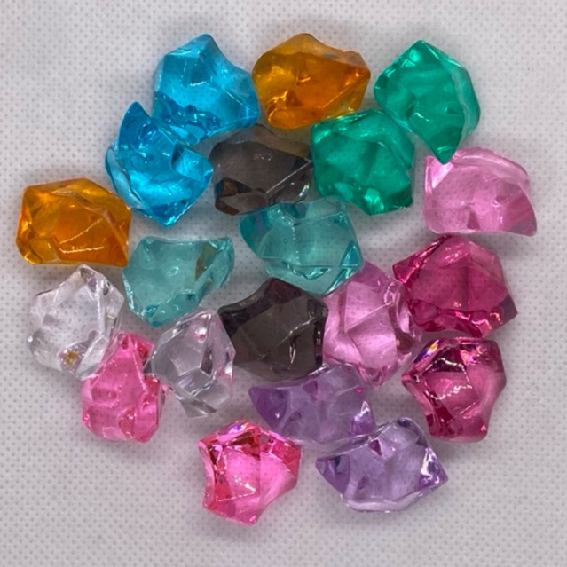💎💎คริสตัลตกเเต่งตู้ปลา ชิ้นละ 2฿ มีหลายสีให้เลือกซื้อ💎💎