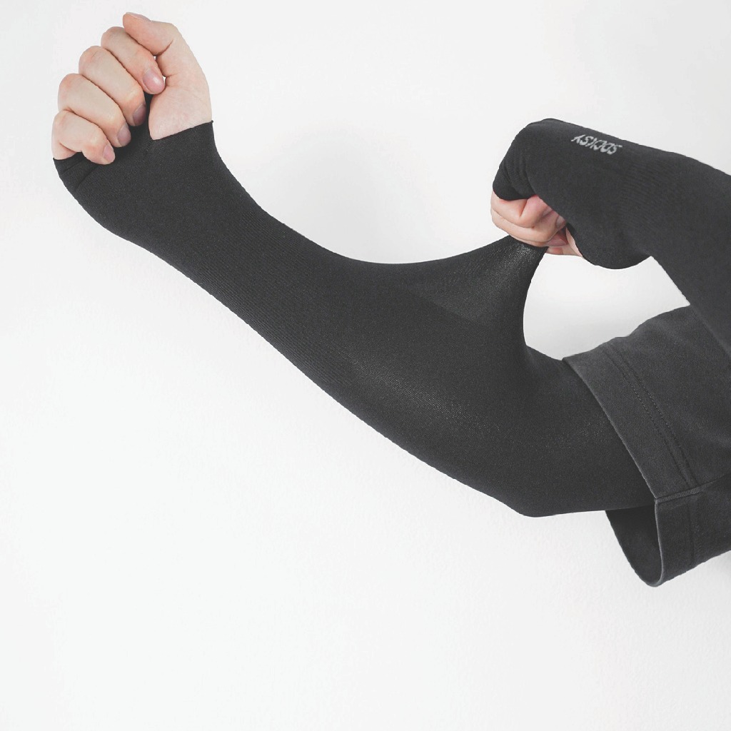 Socksy ปลอกแขนเนื้อถุงน่อง แบบปิดหลังมือ รุ่น SSS (แพ็ค 1 คู่ )
