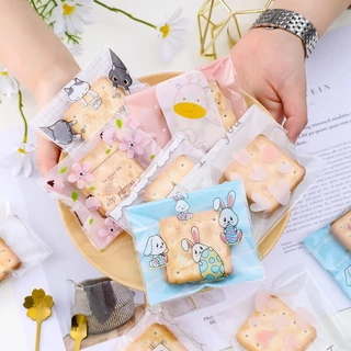 [ถูกมาก ขายดี !] ถุงฝากาว 10*10 ซม แพคละ95-100 ใบ ใส่บราวนี่และคุกกี้ต่างๆ