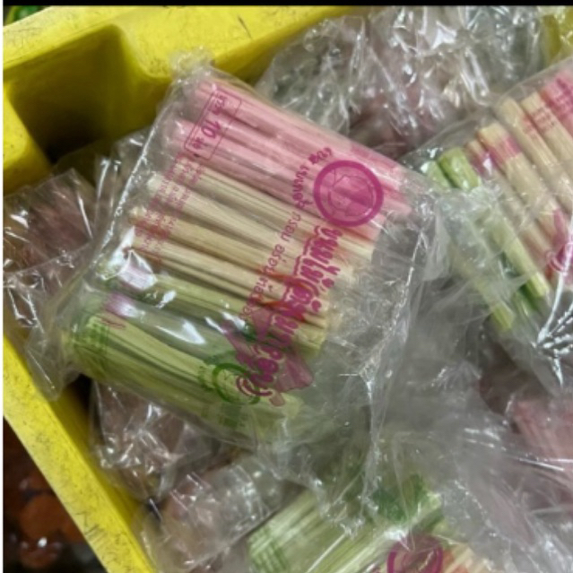ขนมไม้ตังเมกรอบ สีสันน่ากิน ( 1 ถุง 10 ห่อ )