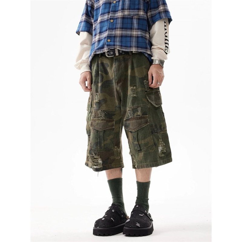 กางเกงยีนส์ขาสั้นผู้ชาย camo destroyed jorts