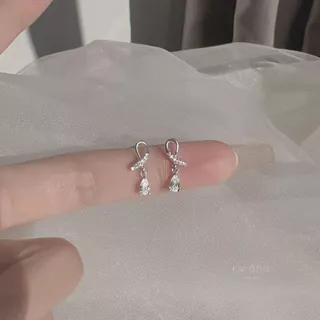 ESCOBAL ต่างหูเงิน Crossed Drops ต่างหูห้อย Moissanite ต่างหูเพชร ต่างหูแฟชั่น ตุ้มหูเงิน วาเลนไทน์