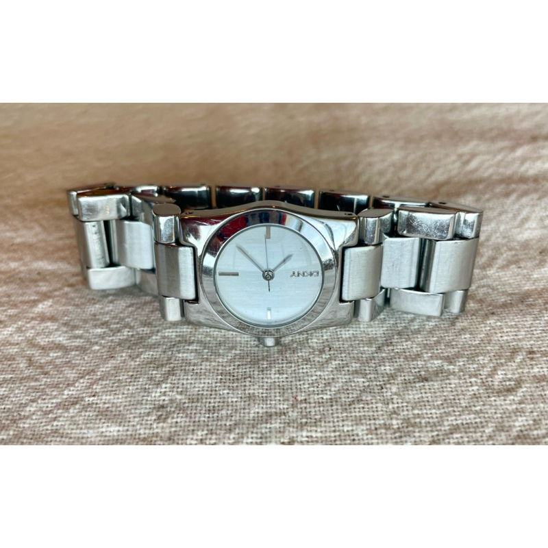 นาฬิกาข้อมือผู้หญิง DKNY