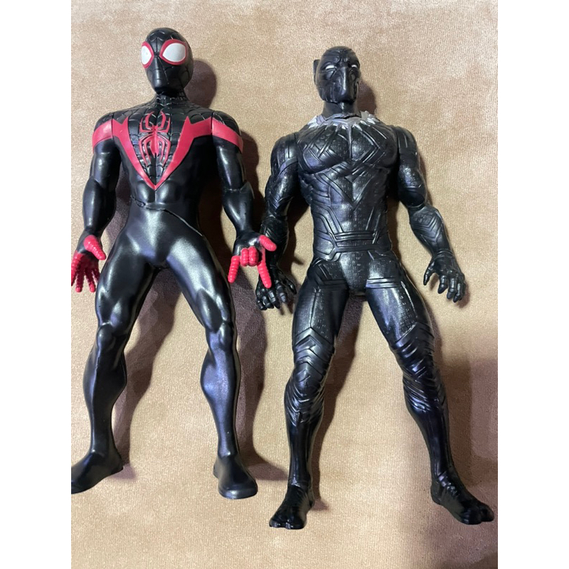 ตำหนิแตก 25cm Spider man and Black panther Hasbro toys