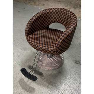 เก้าอี้เสริมสวยทรงกลมไฮโดรลิค  เก้าอี้ตัดผม  ราคาโรงงาน ฟรีว…