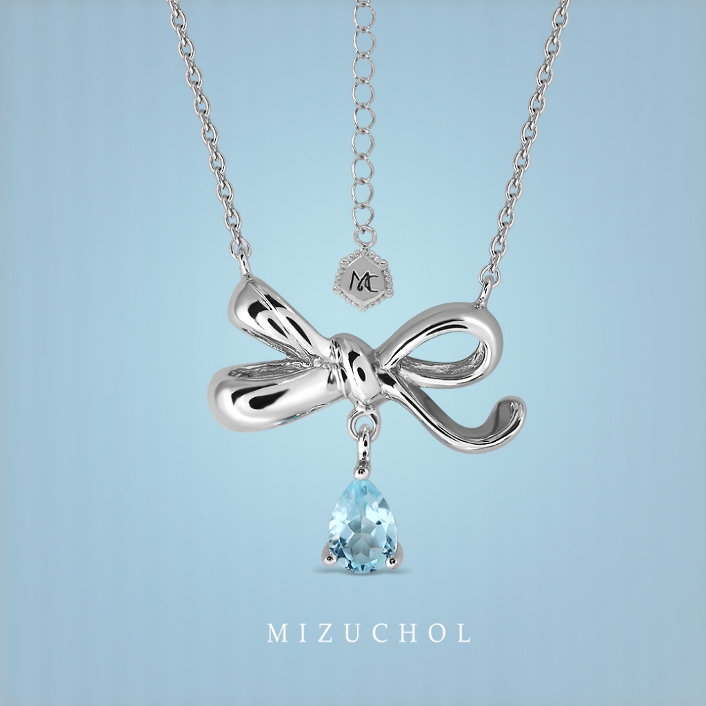 Mizuchol- สร้อยเงินแท้ชุบทองคำขาว ประดับพลอย Blue Topaz - Blue Ribbon