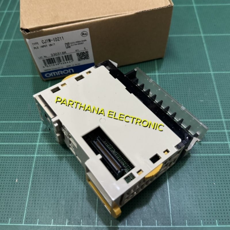 CJ1W-ID211 สินค้าพรีออเดอร์ รอของ7-15วัน