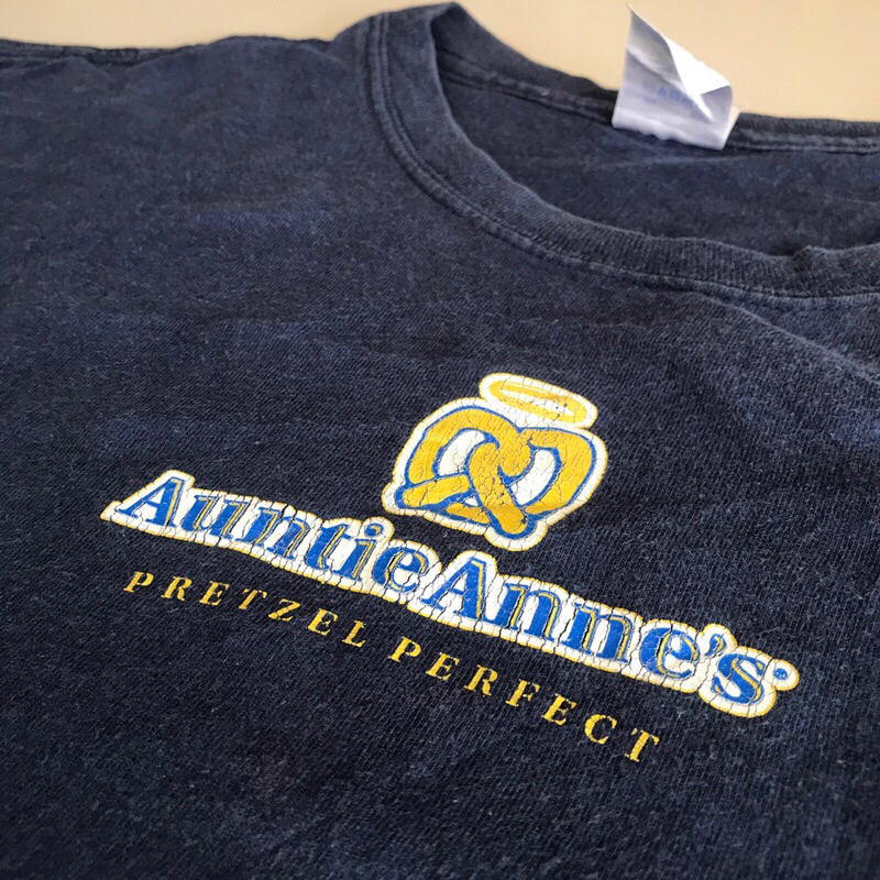 เสื้อสายขนม Auntie Anne's เสื้อรุ่นเก่า ลายเล็กๆน่ารัก ไซส์ L 22/27