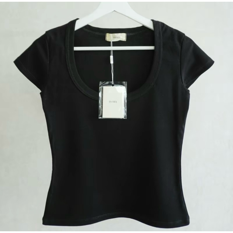 (VV33-IVORY)เสื้อยืด คอยูกว้าง ผ้ายูนิโคล่า สวยมาก