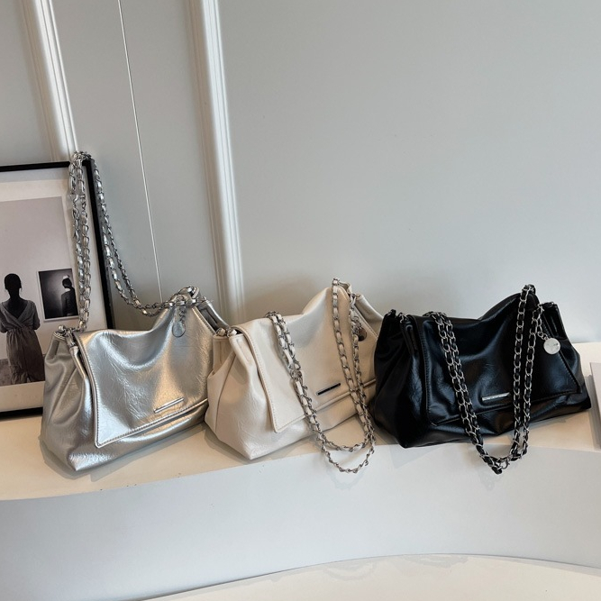 มาถึงภายใน 3 วัน แฟชั่น Casualขนาดใหญ่ Capcityสีทึบ PUหนังประเภท Crossbodyกระเป๋าไหล่กระเป๋าสําหรับ Lady สําหรับกลางแจ