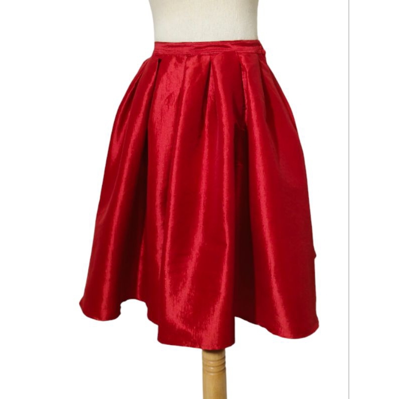 กระโปรงยาวคลุมเข่า มือสอง Brand : Honey mi Honey