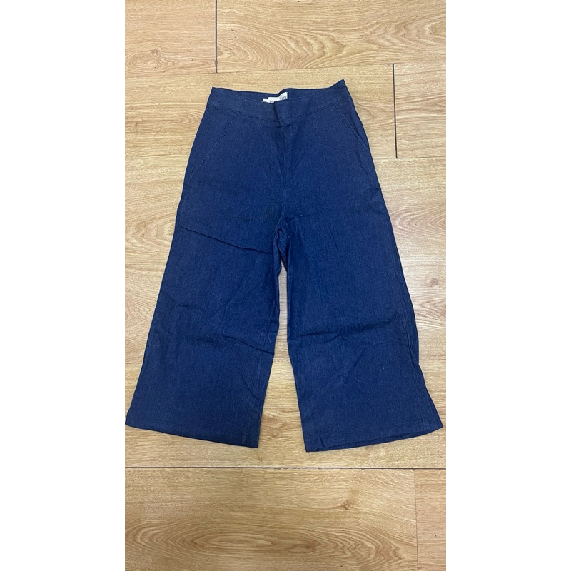 L02 - กางเกงขายาว ขาบาน ส่งต่อ