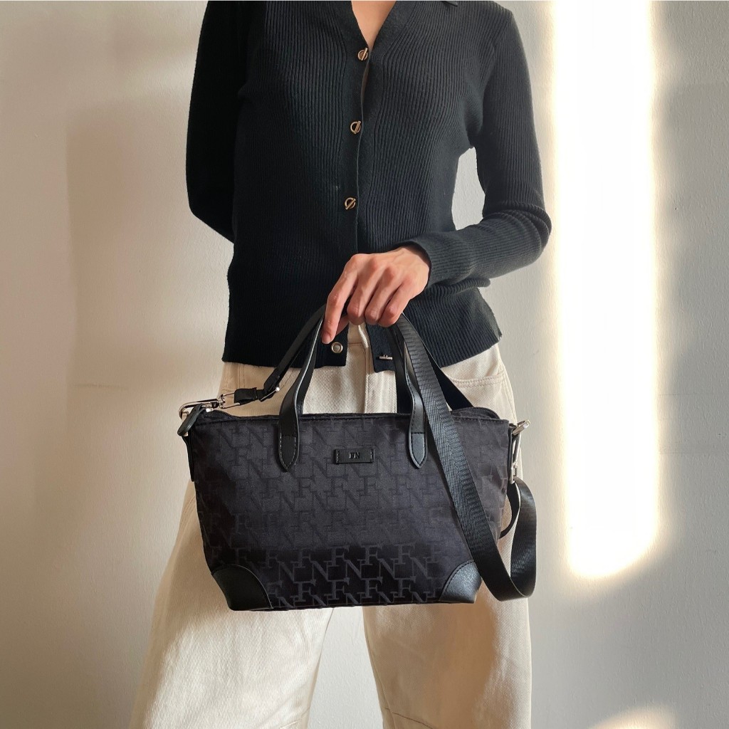 FN BAG BASIC : กระเป๋าถือ กระเป๋าสะพายพาดลำตัว / Hand bag & Cross body 1309-21019