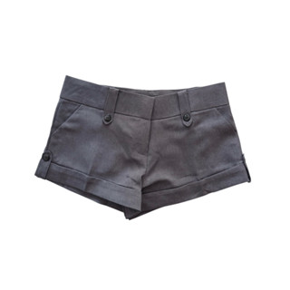 Pin Low-Waist Shorts กางเกงขาสั้นเอวต่ำ