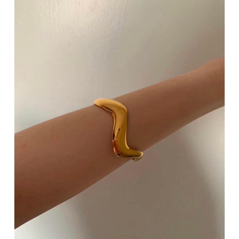 HER OBJECTIVE_HER MELDA LIGHT FLOW BRACELET