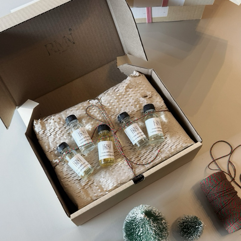 Roomry.n - Diffuser room made by roomry.n น้ำหอมสำหรับในบ้าน